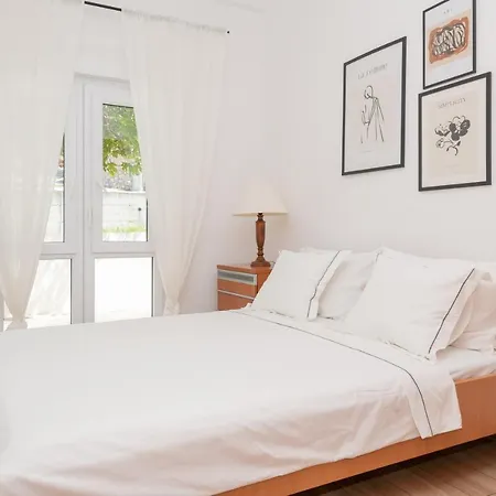 Petra Apartment
