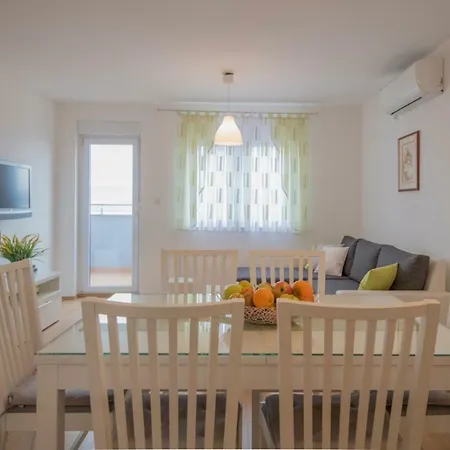 Apartment Petra Imotski