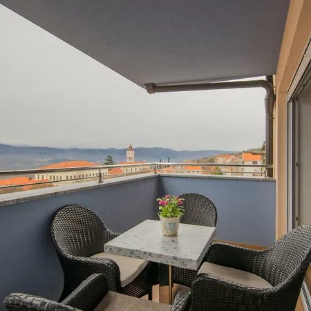 Apartment Petra *