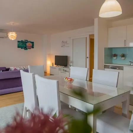 Apartment Petra